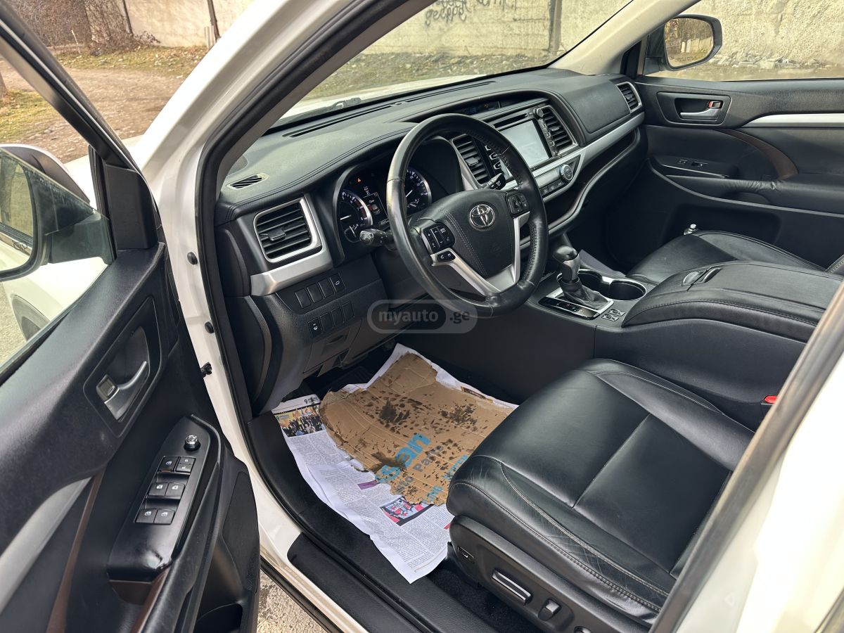Toyota Highlander 2015 — photo 2
