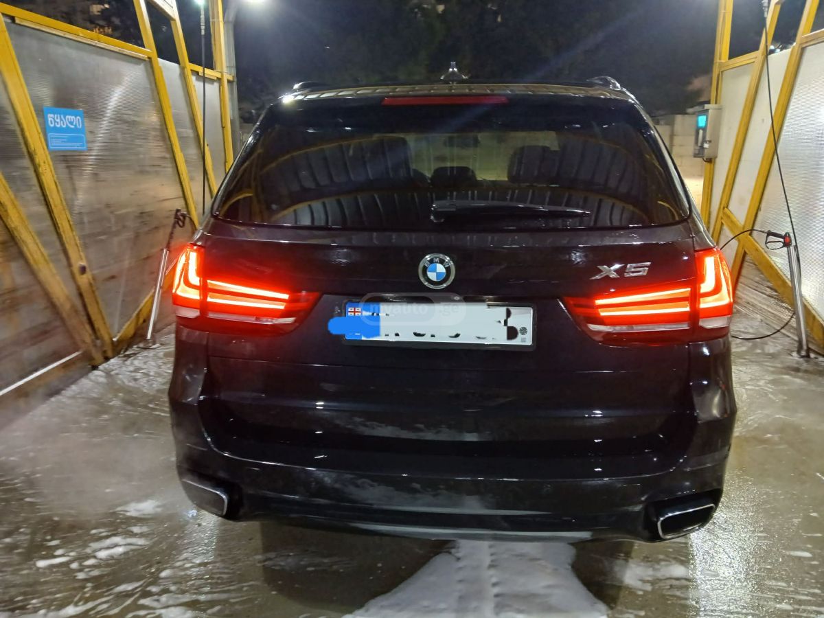 BMW X5 2014 — photo 2