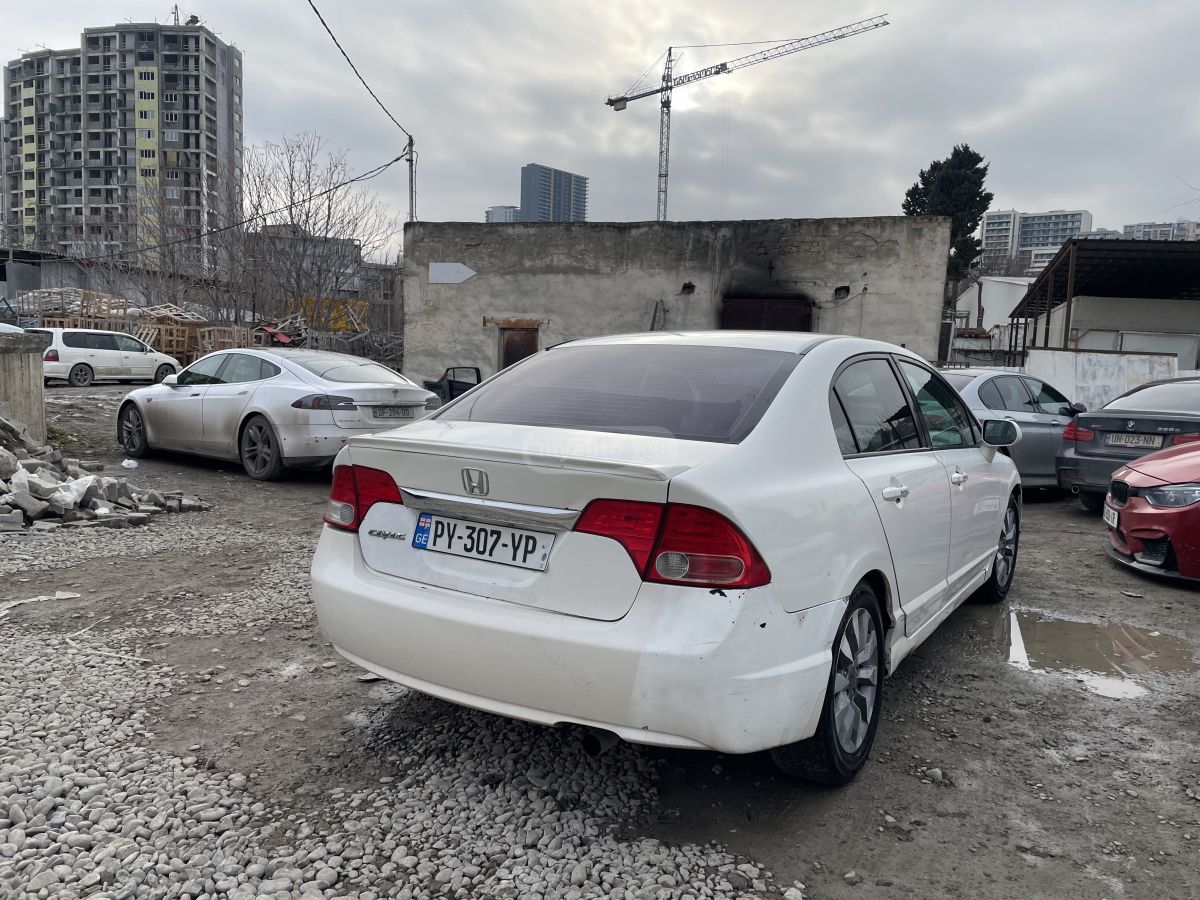 Honda Civic 2009 — photo 2