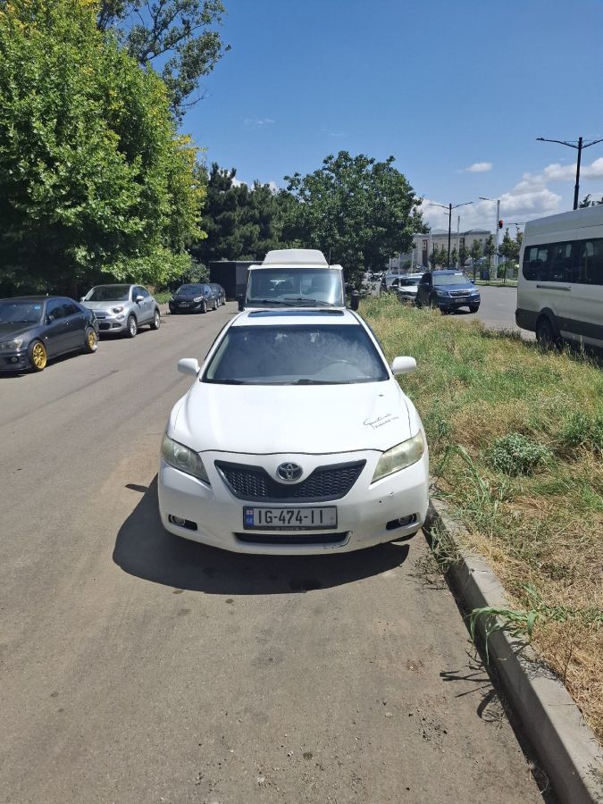 Toyota Camry 2008 — photo 2