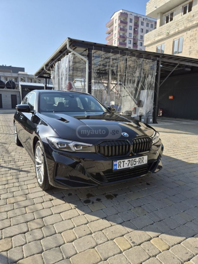 BMW 330
