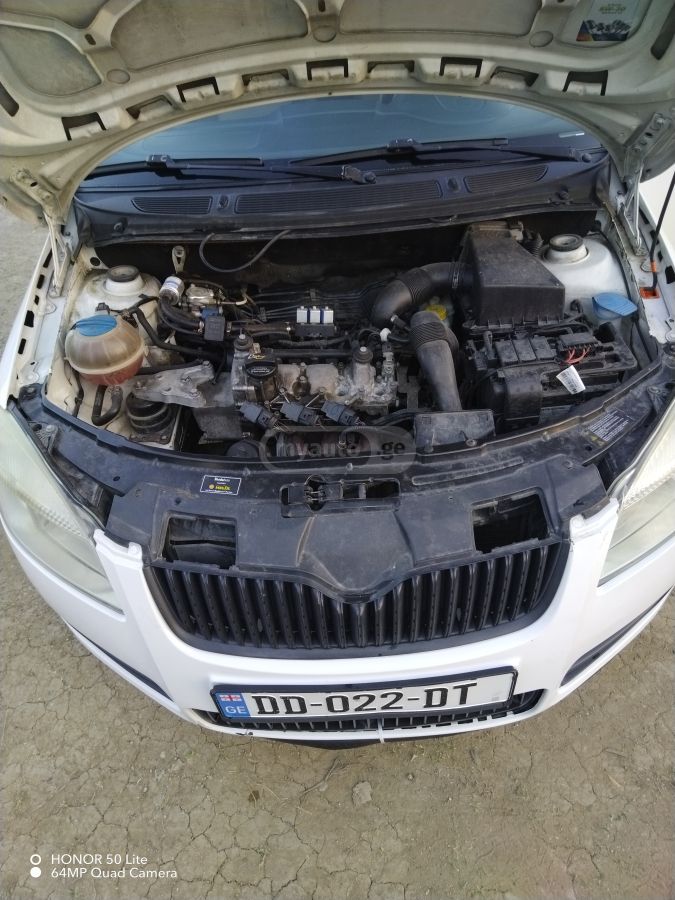 Skoda Fabia 2009 — photo 2