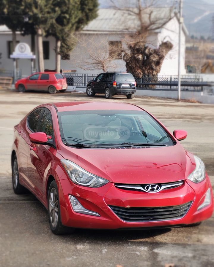 Hyundai Elantra