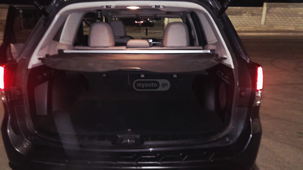 Subaru Forester 2023 — photo 2