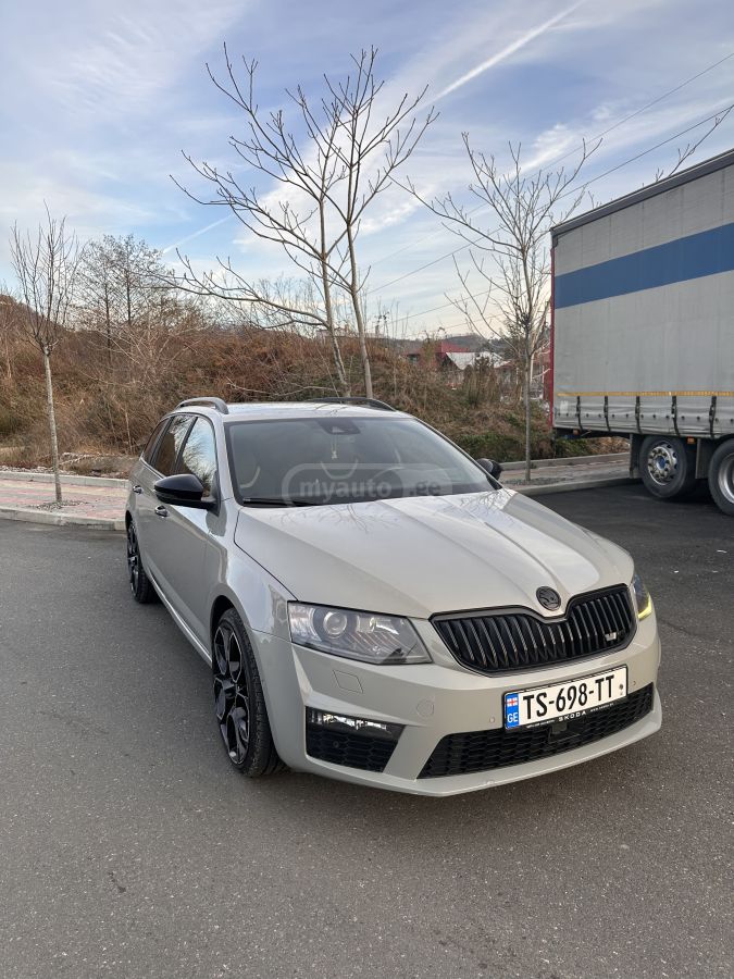Skoda Octavia 2013 — photo 2
