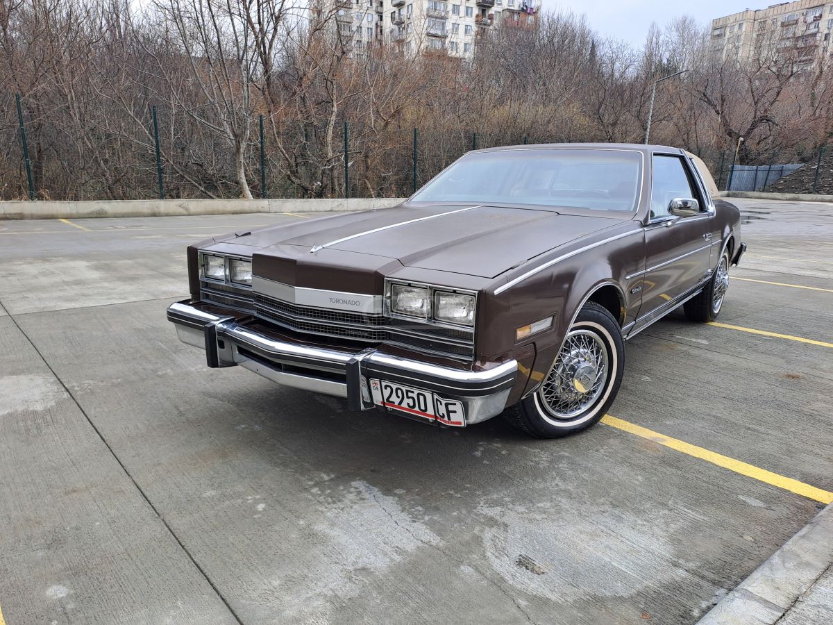 Oldsmobile Toronado 1985 — photo 2