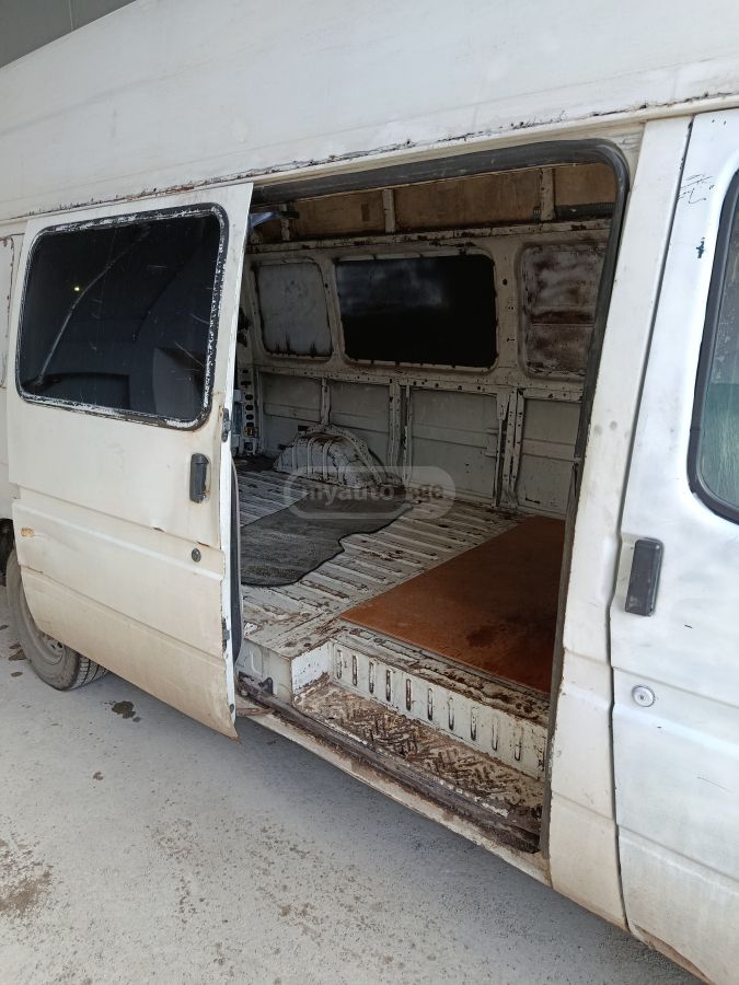 Ford Transit 1995 — photo 2