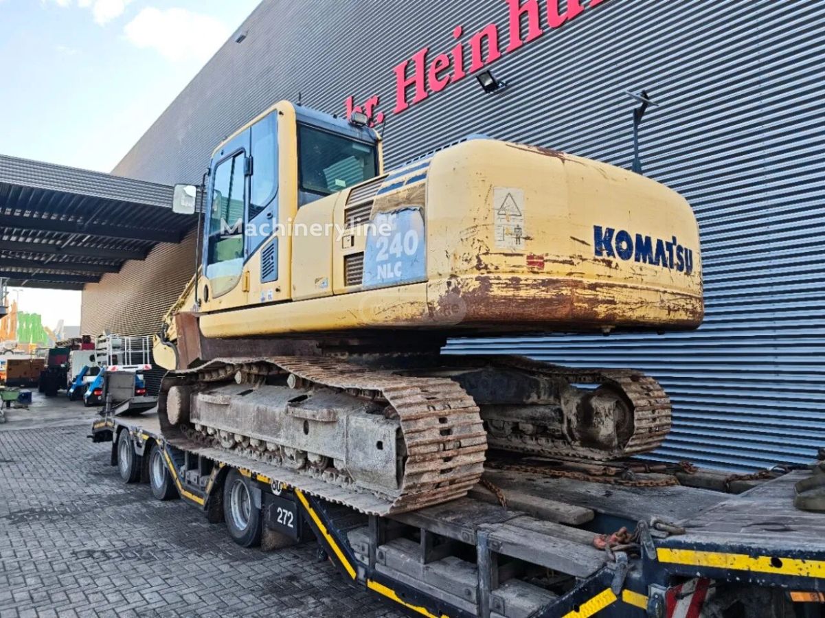 Hino D155AX
