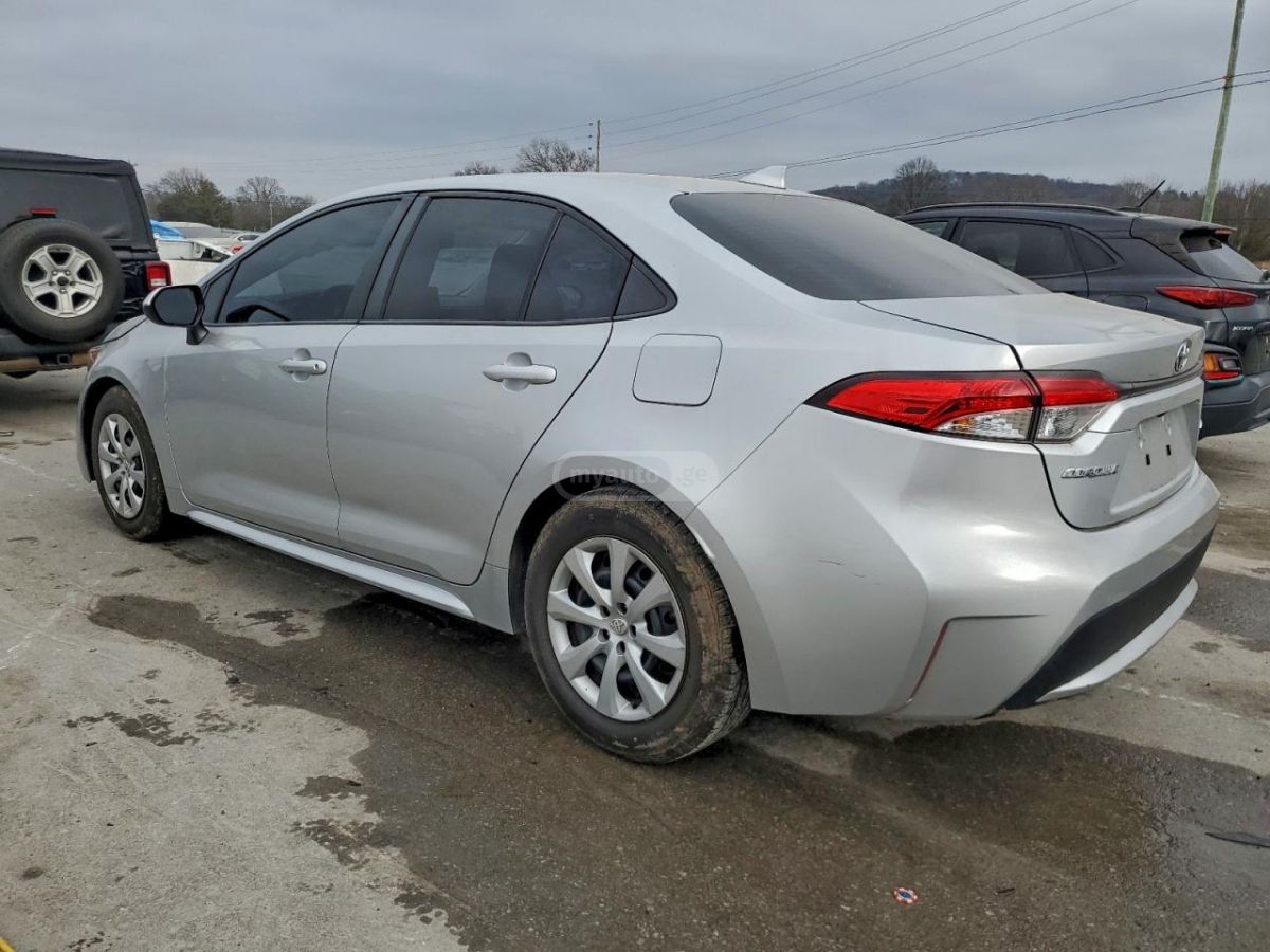 Toyota Corolla 2020 — photo 2