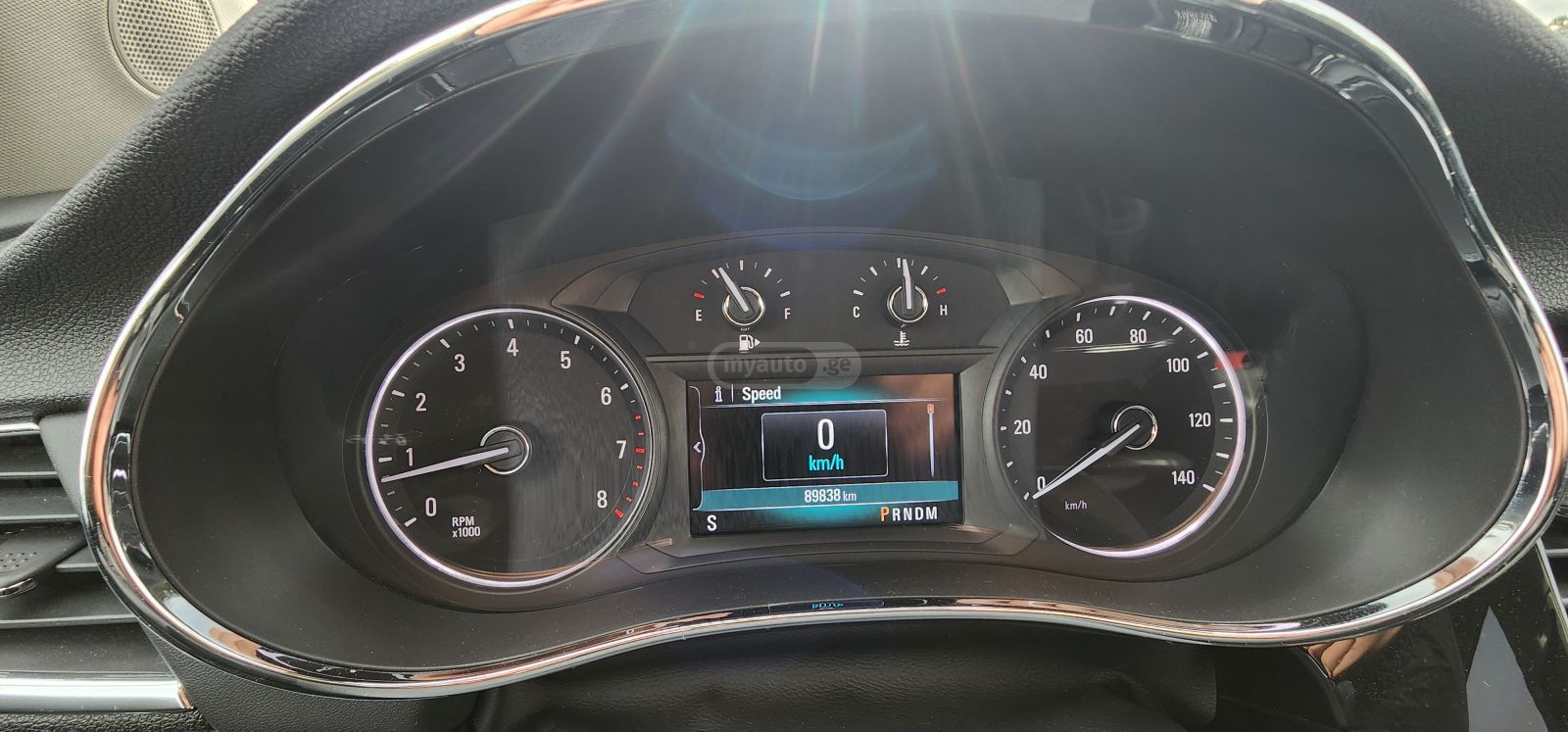 Buick Encore 2017 — photo 2