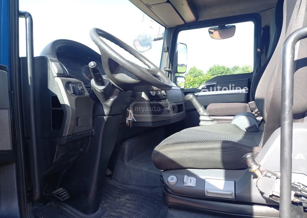 Isuzu TGL 2015 — photo 2