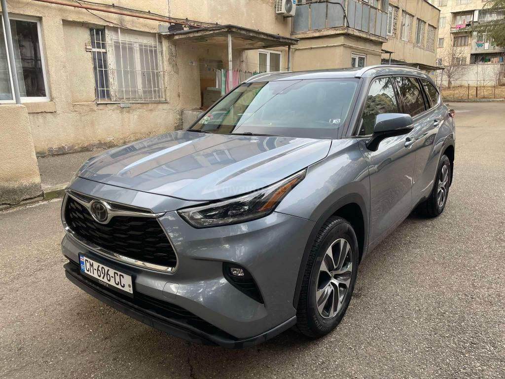 Toyota Highlander 2021 — photo 2