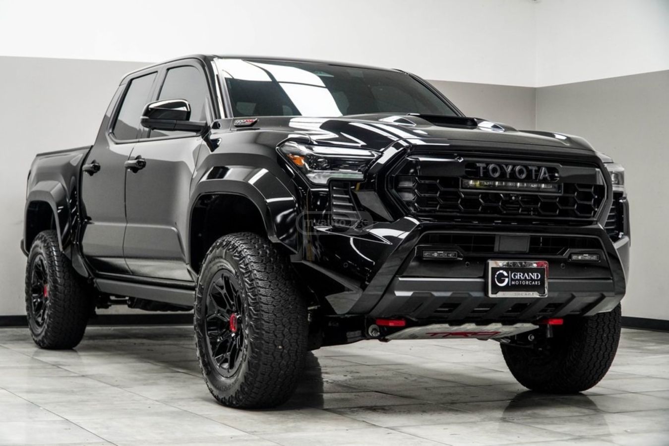 Toyota Tacoma 2025 — photo 2