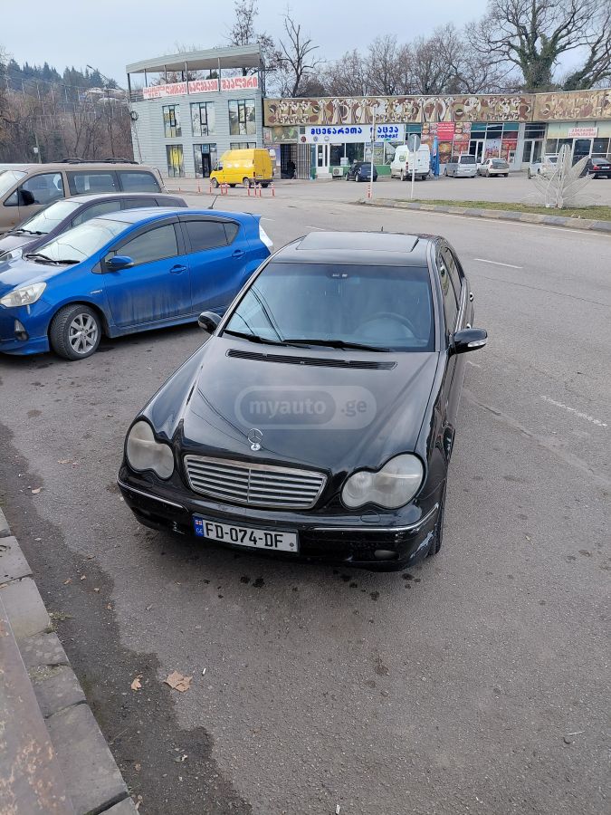 Mercedes-Benz C 300 2000 — photo 2