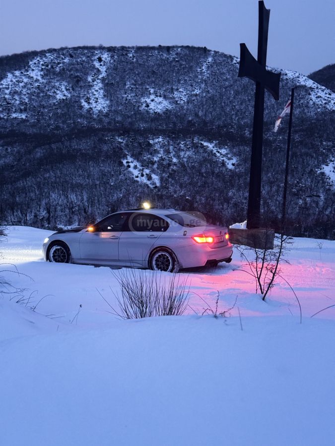 BMW 328 2012 — photo 2