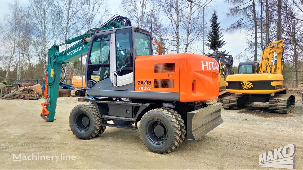 Hitachi 6420 2012 — photo 2
