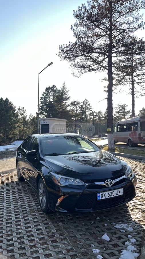 Toyota Camry 2016 — photo 2