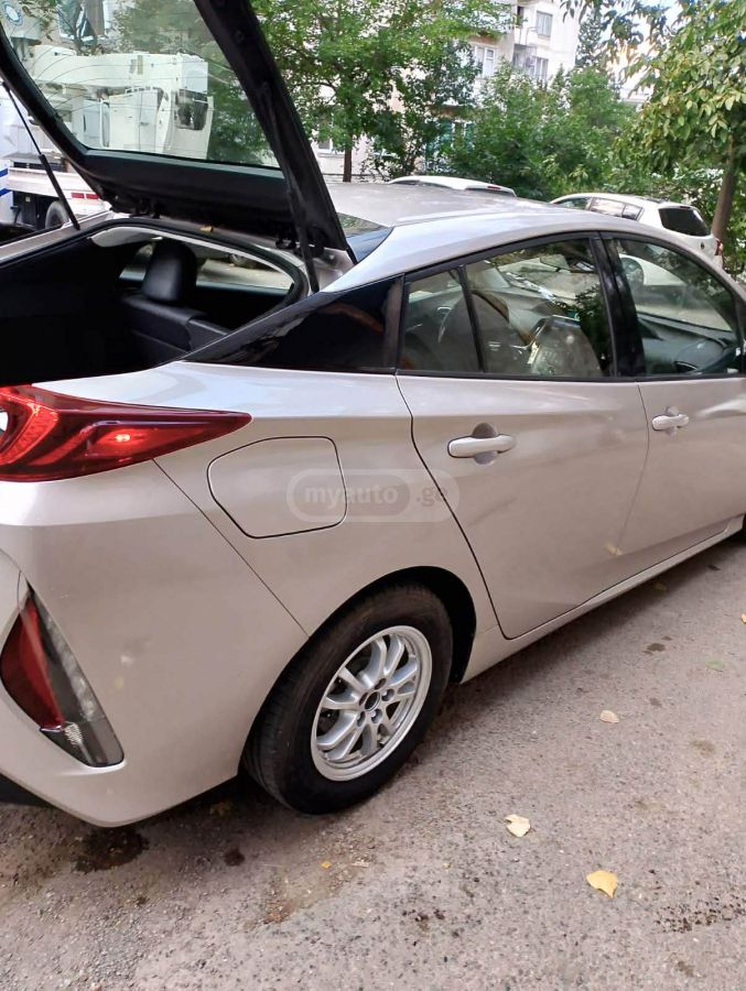 Toyota Prius Prime