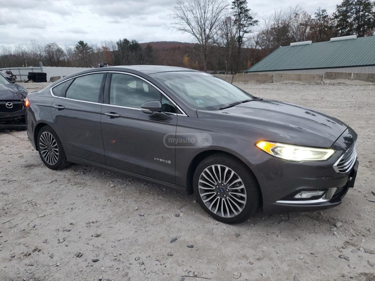 Ford Fusion 2018 — photo 2