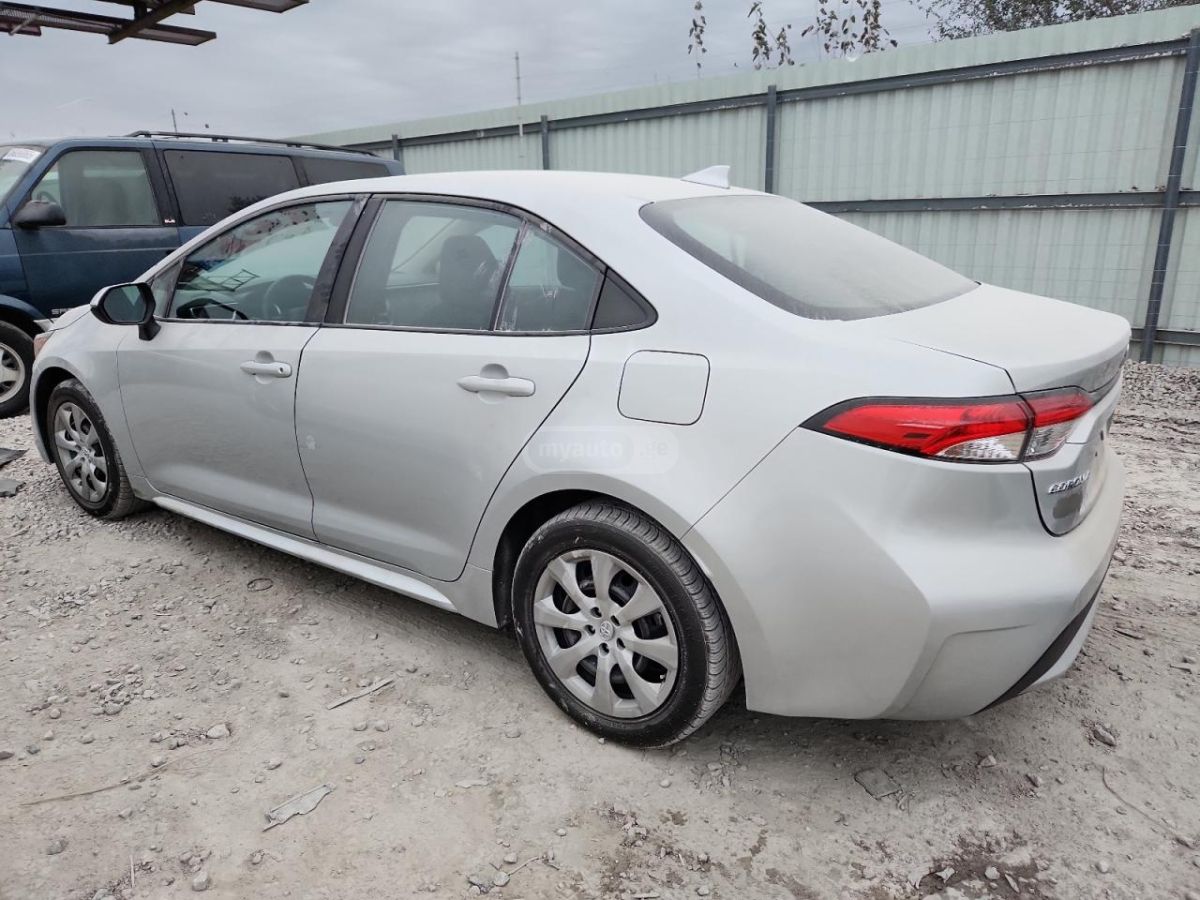 Toyota Corolla 2022 — photo 2
