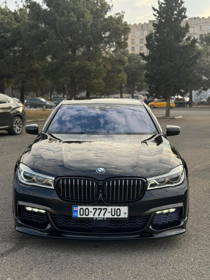 BMW 745 2016 — photo 2
