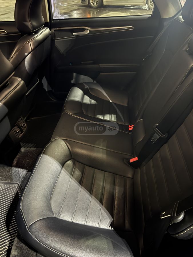 Ford Fusion 2017 — photo 2