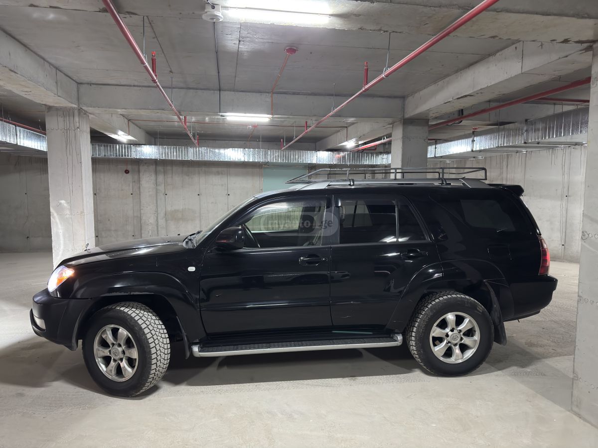 Toyota 4Runner 2004 — photo 2