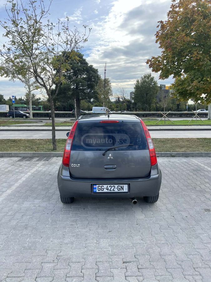 Mitsubishi Colt 2004 — photo 2