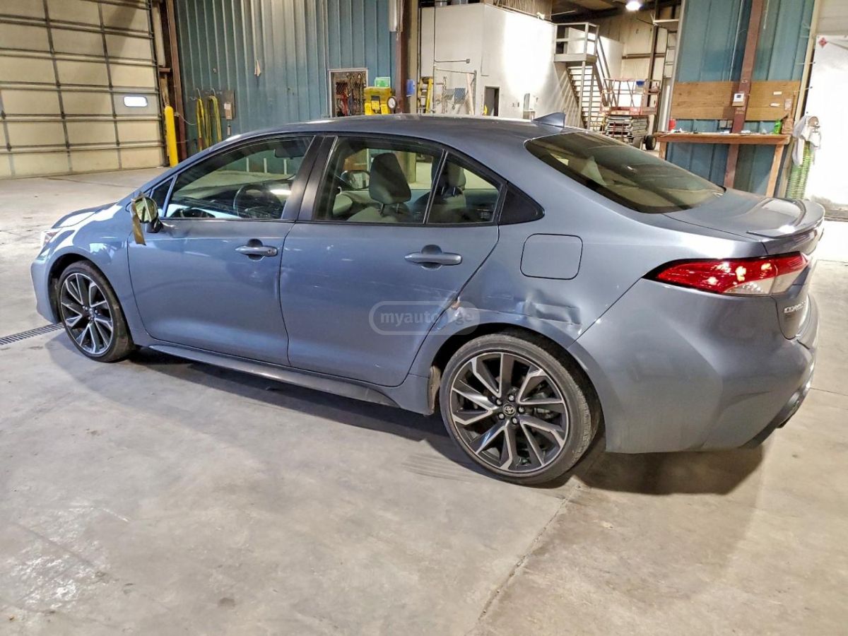 Toyota Corolla 2022 — photo 2