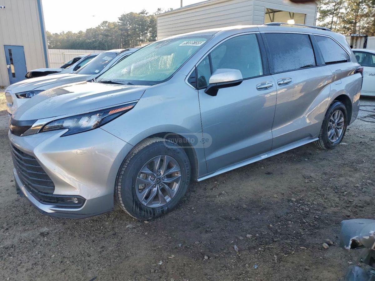 Toyota Sienna