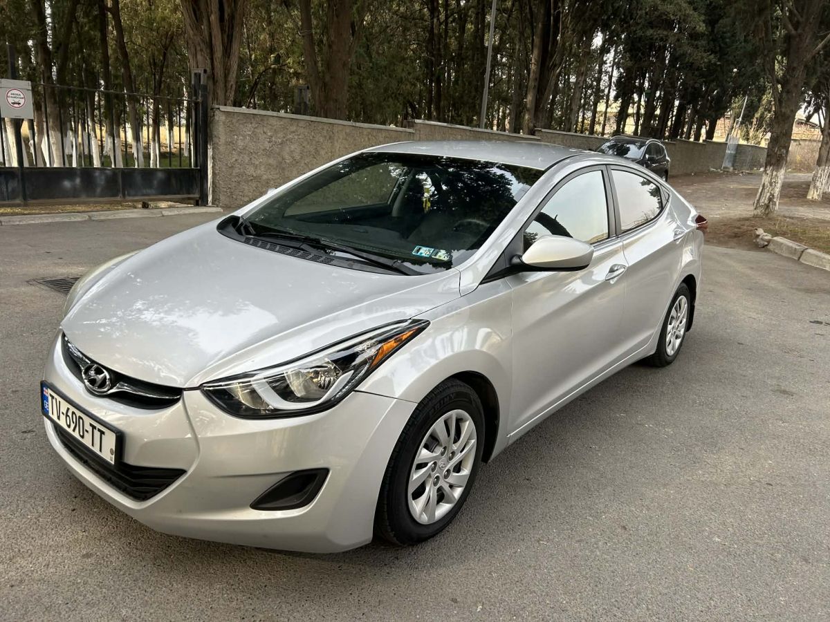 Hyundai Elantra 2015 — photo 2