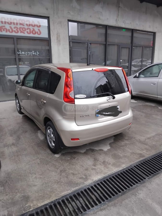Nissan Note 2005 — photo 2