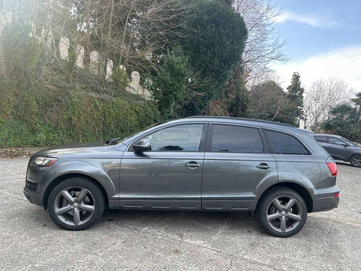 Audi Q7 2015 — photo 2