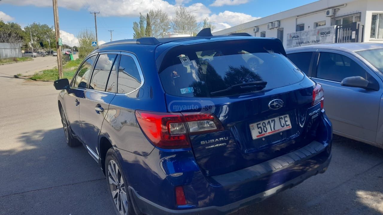 Subaru Outback 2017 — photo 2