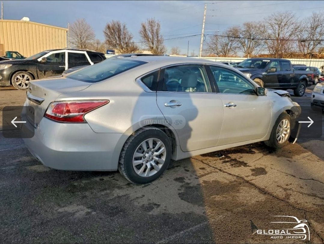 Nissan Altima 2015 — photo 2