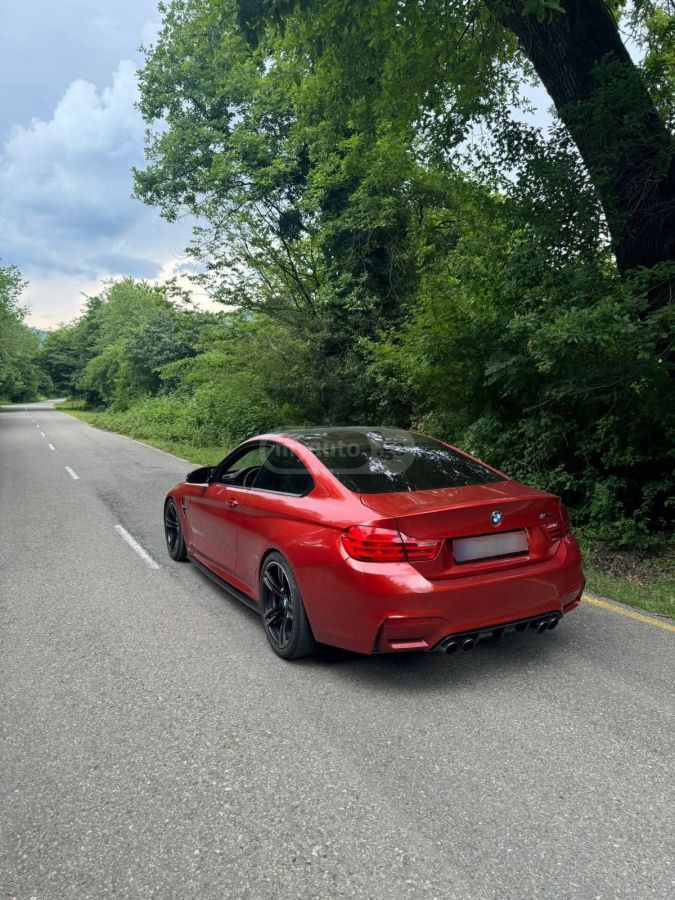 BMW M4 2015 — photo 2