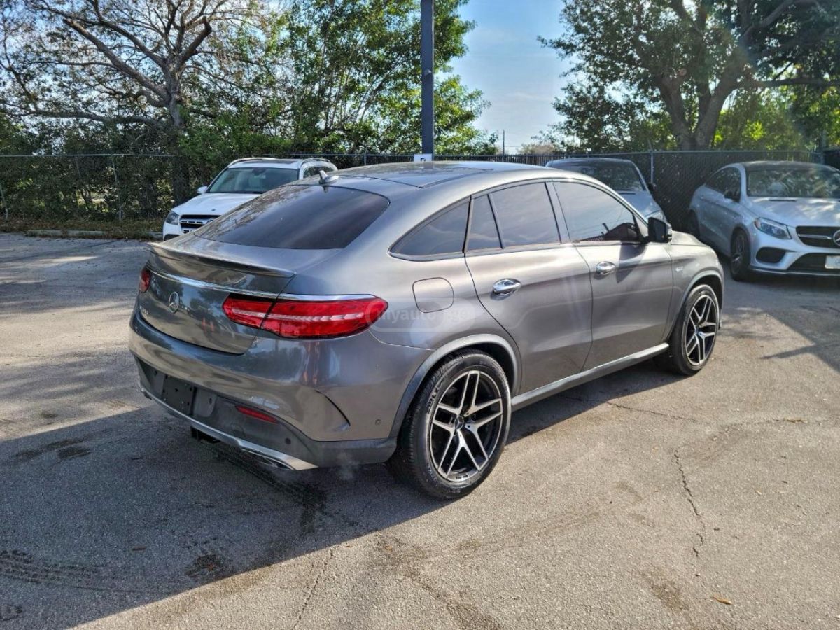 Mercedes-Benz GLE 43 AMG 2017 — photo 2