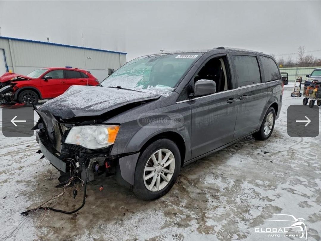 Dodge Caravan 2020 — photo 2