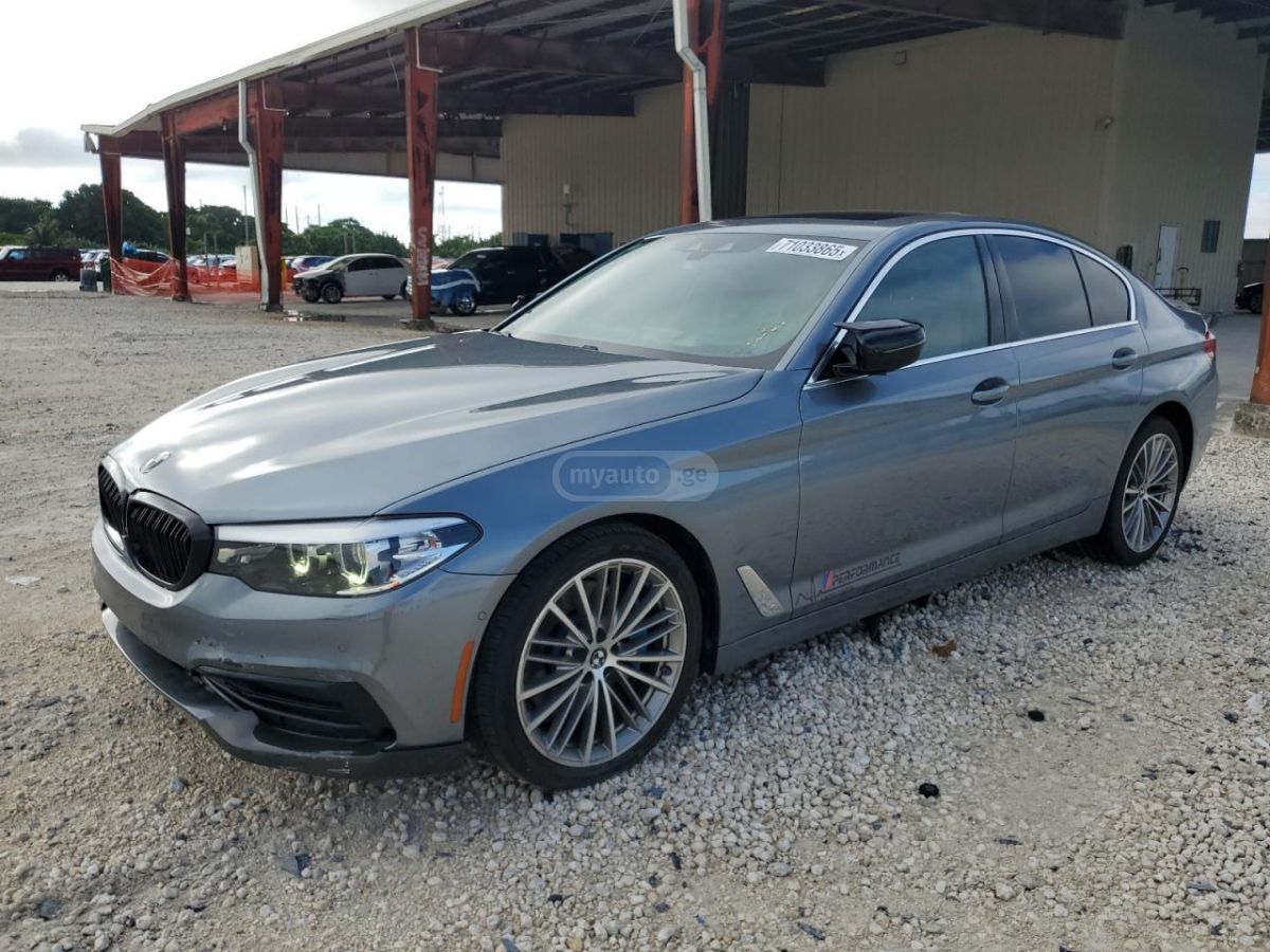 BMW 530