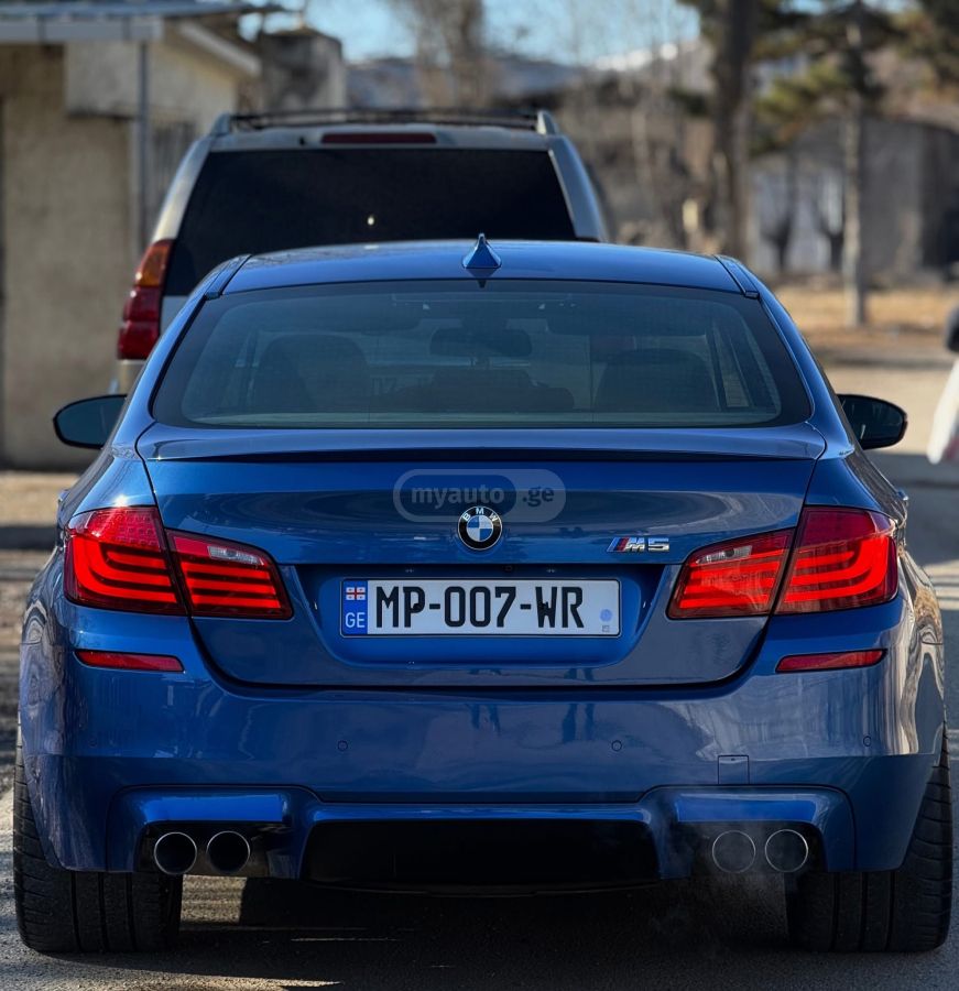 BMW M5