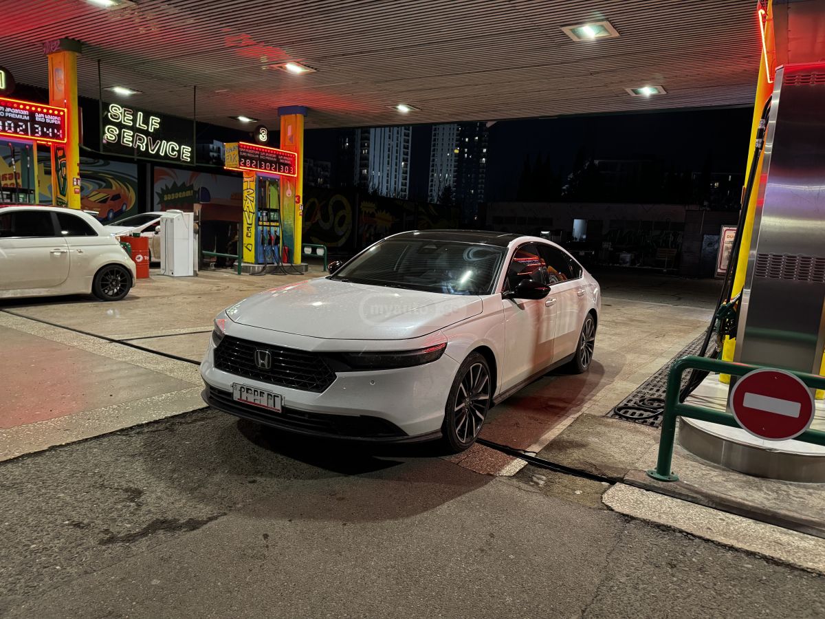 Honda Accord 2023 — photo 2