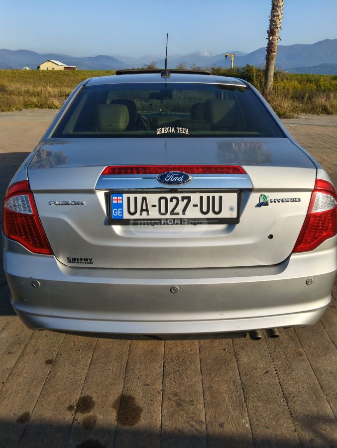 Ford Fusion 2011 — photo 2
