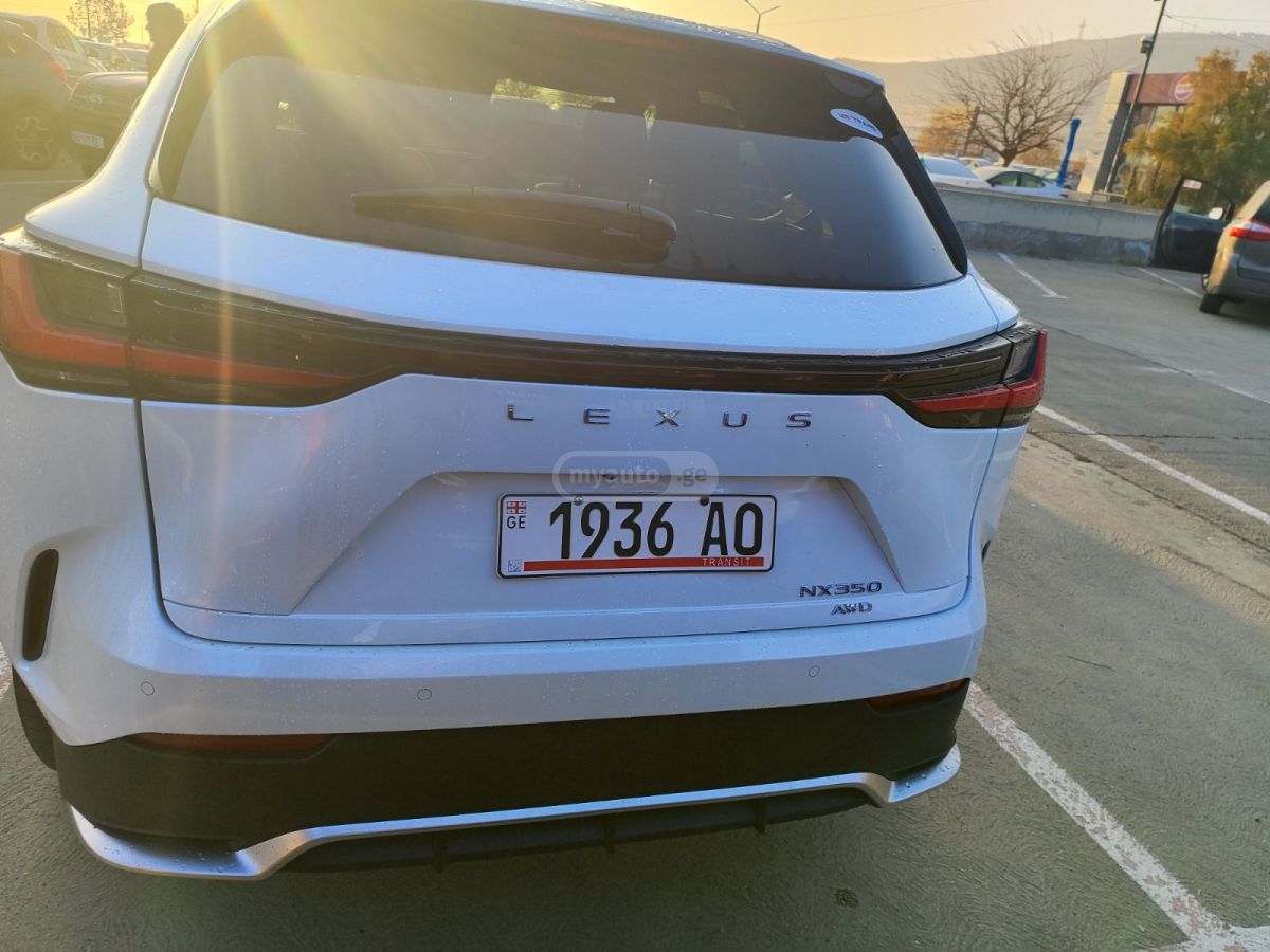 Lexus NX 350 2022 — photo 2