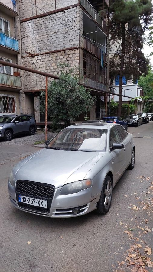 Audi A4 2007 — photo 2