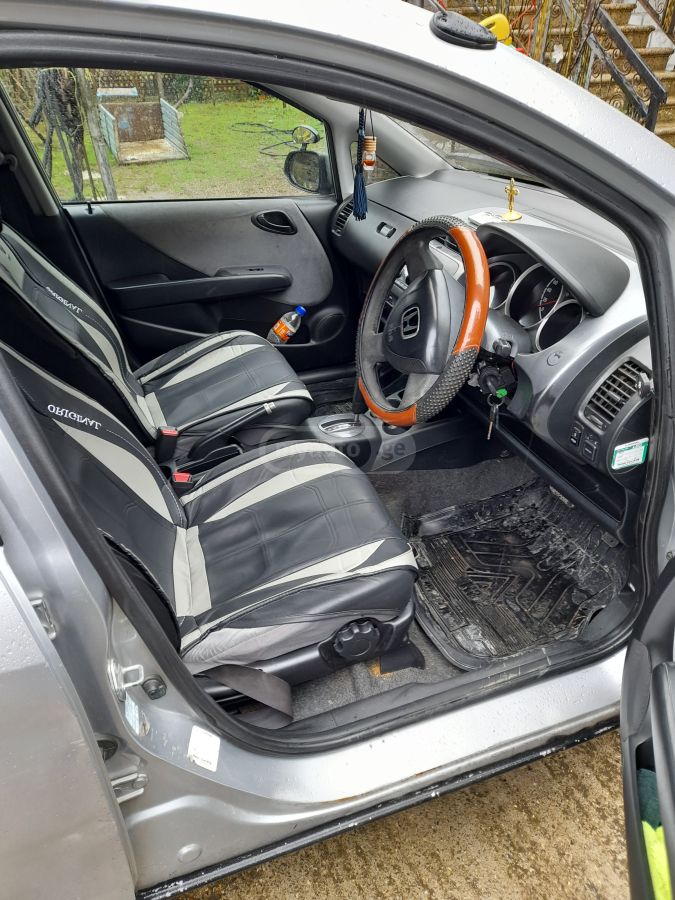 Honda Fit 2002 — photo 2
