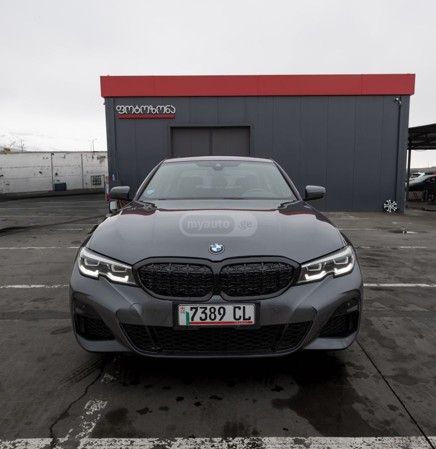 BMW 330 2020 — photo 2