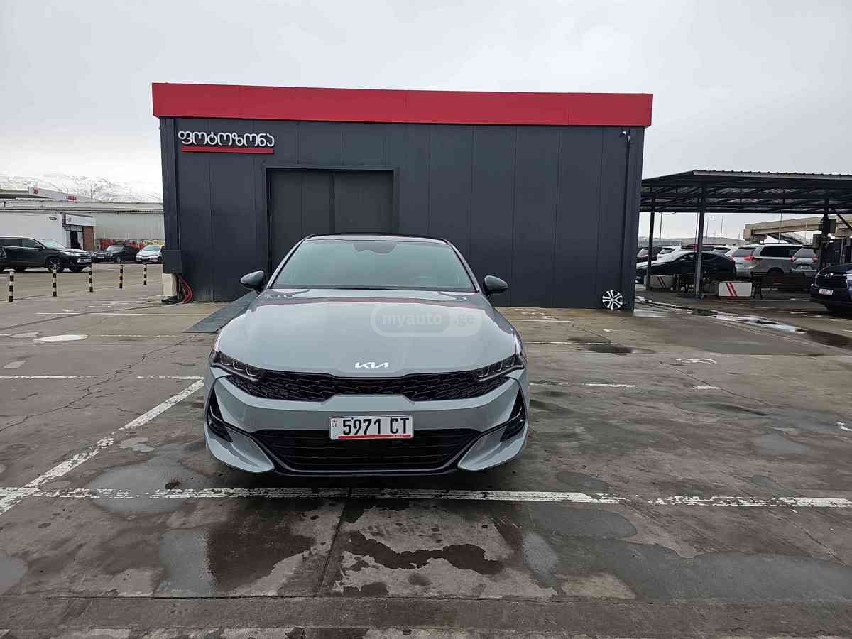 Kia Q 50 2023 — photo 2
