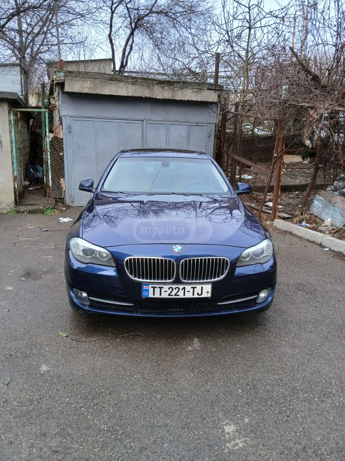 BMW 528 2013 — photo 2