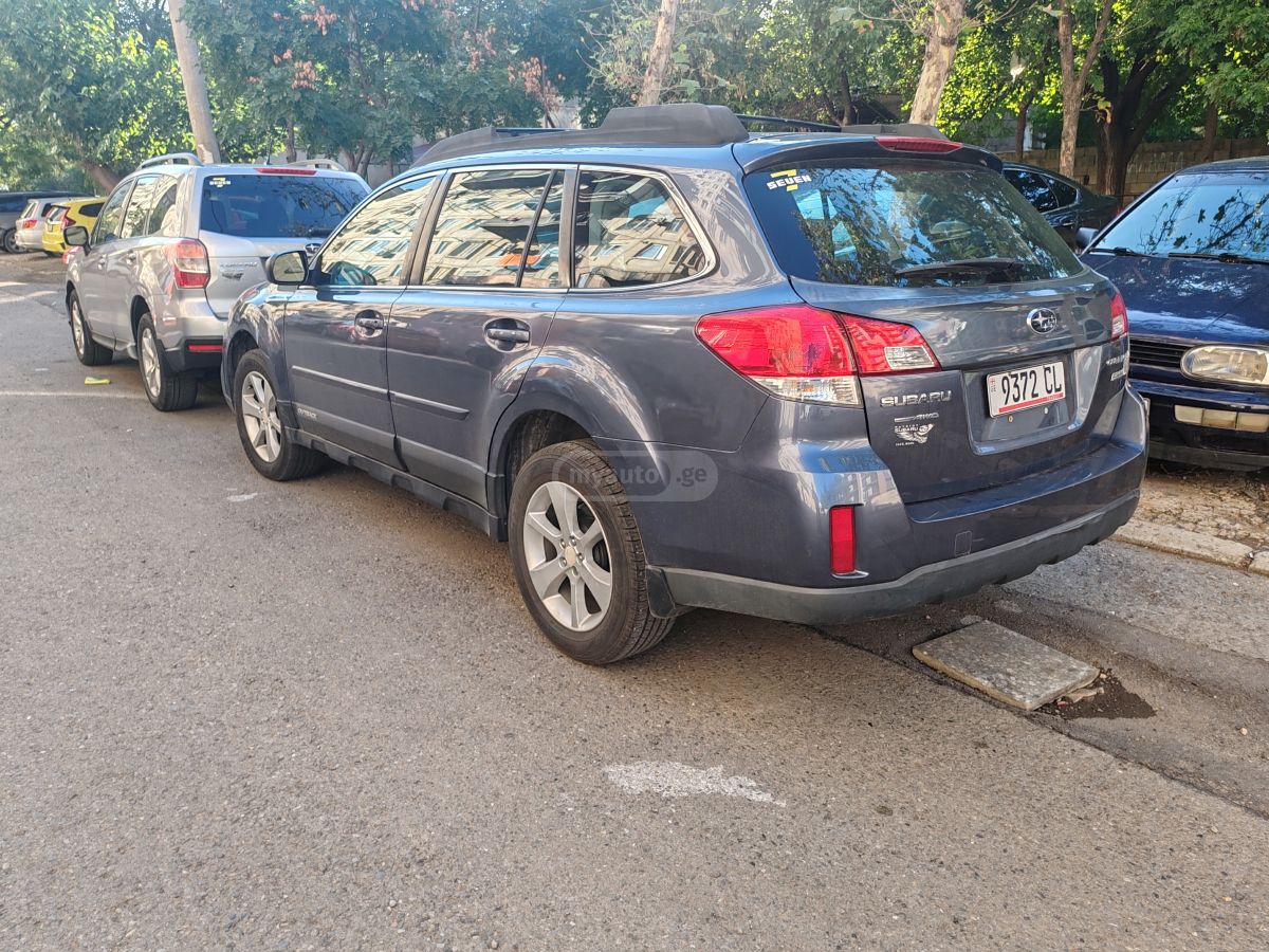 Subaru Outback 2014 — photo 2
