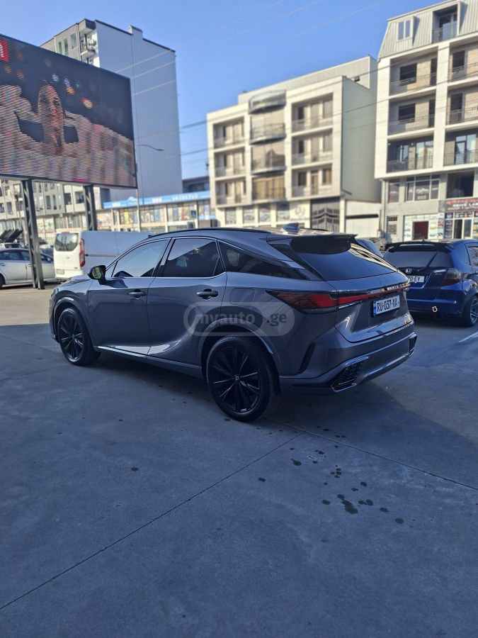 Lexus RX 500 2023 — photo 2